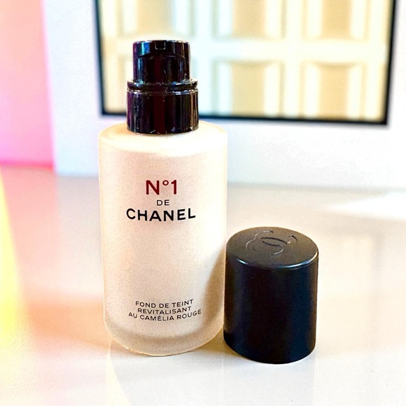 ⚫️ Chanel N°1 DE CHANEL Revitalizing Foundation in Color BD31 Full-Size New - Picture 7 of 8